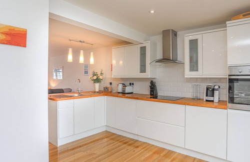 Rhosneigr House | SISIAL-Y-MOR, family friendly, country holiday cottage in Rhosneigr