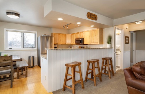 Steamboat Springs House | Sissa's Chalet | Gondola Views | Stargaze From the Hot Tub! | Unique Property
