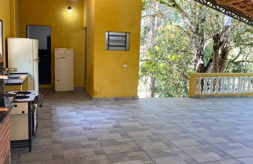 Igarata House | Site with swimming pool, wi-fi soccer field and lake with lots of fish