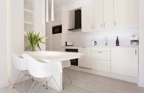 Sitges Apartment | SITGES BLANCSUBUR · Bright & Modern
