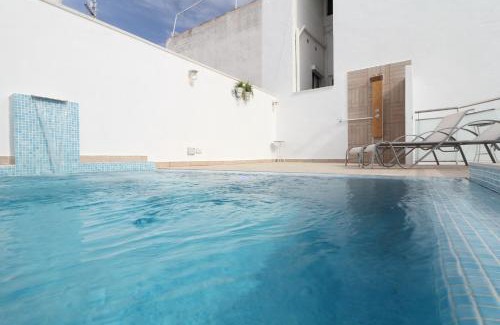 Sitges Town Center House | Sitges Centre Mediterranean House- 5 Bedroom, 4 Bathroom, Terrace Courtyard, Private Rooptop Pool