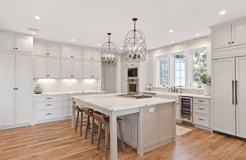 Sunnyside House | Sittin' Purdy - Luxury Home Located on the Lake