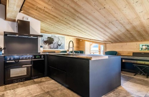 Les Gets Apartment | SITUATED IN THE BEAUTIFUL 11TH CENTURY VILLAGE OF LesGets-EXCEPTIONAL FAMILYHOME