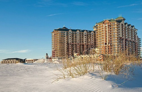 Destin Condo | Situated on Destin’s pristine beaches, luxury condos offer guests a beach haven,