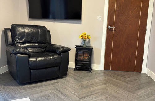 Poole House | Situated within a short drive to Poole or Bournemouth
