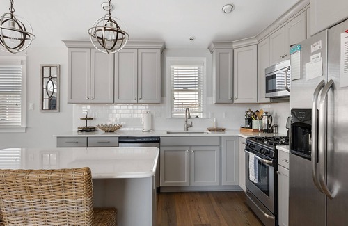 Townsend's Inlet House | Six bedroom, 5.5 bath townhome that sleeps 14