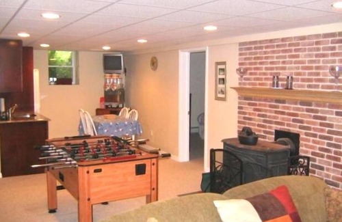 West Dover House | Six Bedroom Mountain Estate with Internet Access