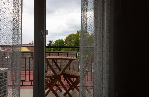 Pecs Apartment | Six Corners - Mystic Corner