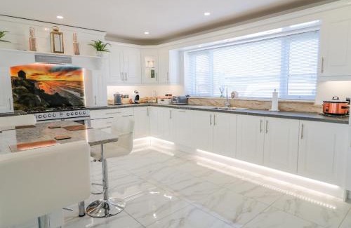 Coleraine House | SJs Cottage