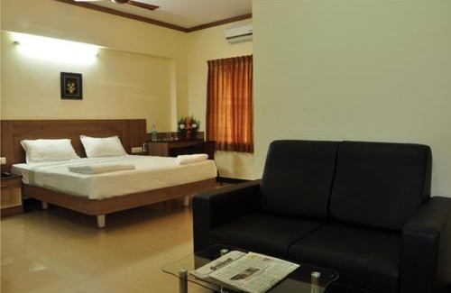 Ram Nagar Hotel | SK Residency