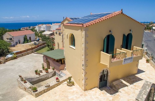 Chorafakia Apartment | Skandalis - Afrodite apartment with pool, sea view