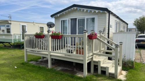 Skegness Resort | Skegness,North shore holiday park , new 8 berth caravan for rent