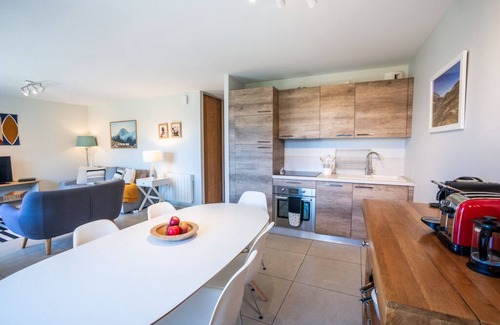 Vaujany Ski Chalet | Ski Chalet in Vaujany, Alpe D'Huez, sleeps 6 with incredible views