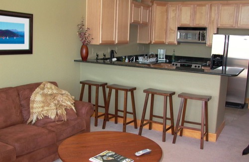 Dillon Condo | Ski Condo with Great Lake Dillon Views