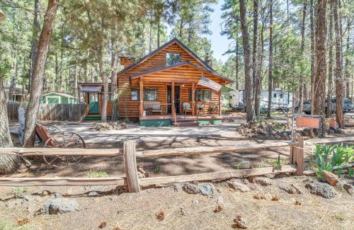 Pinetop-Lakeside House | Ski, Hike and Relax Forest-View Sanctuary!