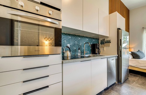 Summit Park Apartment | Ski, Hike & Bike: Modern Park City Studio