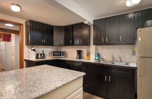 Winter Park Ski Chalet | Ski in 9 Bedroom, great for large groups!