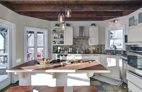 Saint-Faustin-Lac-Carre House | Ski in-Car out View, Hot tub, near Tremblant