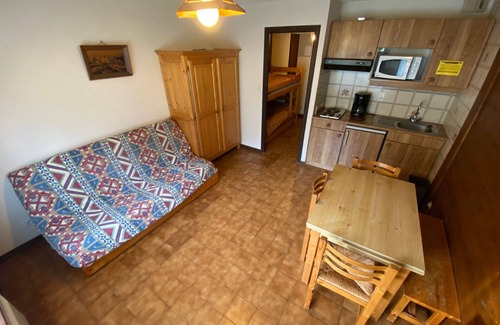 La Chapelle-d'Abondance Apartment | Ski-In/Ski-Out Studio with Mountain Views, Balcony & Parking