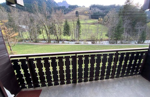 La Chapelle-d'Abondance Apartment | Ski-In/Ski-Out Studio with Mountain Views, Balcony & Parking
