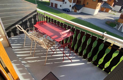 La Chapelle-d'Abondance Apartment | Ski-In/Ski-Out Studio with Mountain View Balcony and Parking