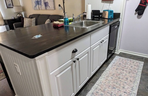 Snowshoe Condo | Ski In/Out 1BR Slopeside Condo at Top of the World, 1 Q bed + 1 Q Sleeper Sofa