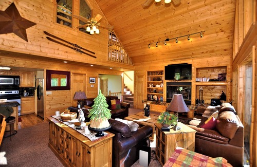 Brian Head Cabin | Ski In/Out cabin with best panoramic views in Brian Head. Pets Welcome!