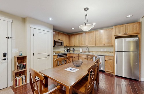 Silvercreek Condo | Ski-in/out condo w/slope side view w/hot tub and pool access - steps to lifts