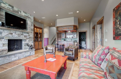 Big Sky House | Ski In/Out - Peaks View Lodge Moonlight Basin