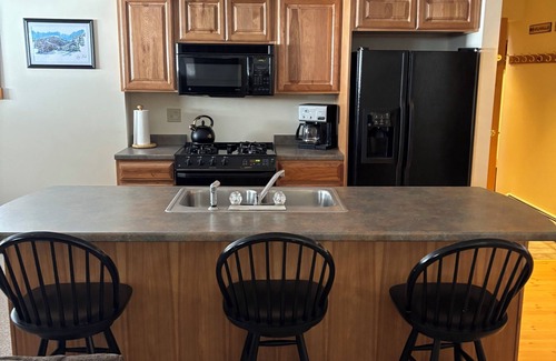 North Troy Condo | Ski In Ski Out 4 BR Jay Peak Condo
