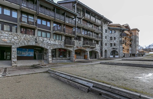 Val-d'Isere Apartment | Ski-in/ski-out apartment in Val d'Isère center, up to 6 people, WIFI