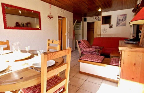 Chamrousse Apartment | Ski-in/Ski-out apartment with parking and equipped kitchen in Chamrousse