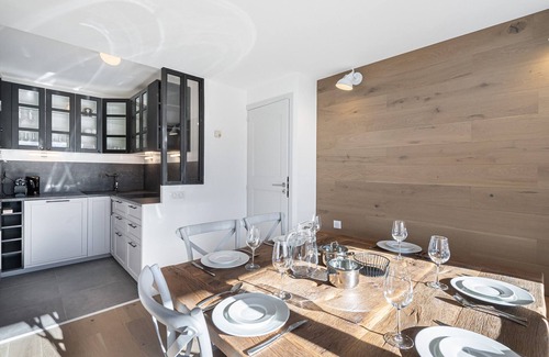 Meribel Apartment | Ski-In/Ski-Out Apartment in Méribel with Terrace, Near Lift