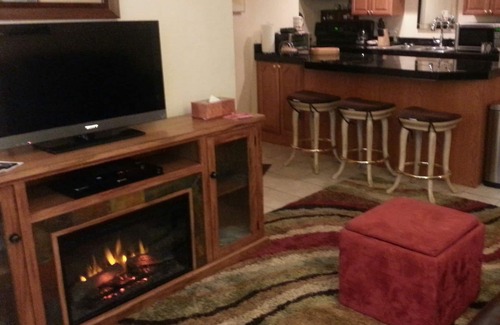 Vail Condo | Ski-in/Ski-Out at Gondola -Free Second Bedroom- Deluxe Resort