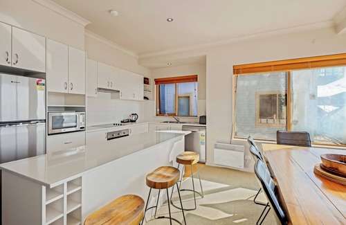 Hotham Heights Apartment | Ski in-Ski out Penthouse Apt with Undercover Parking