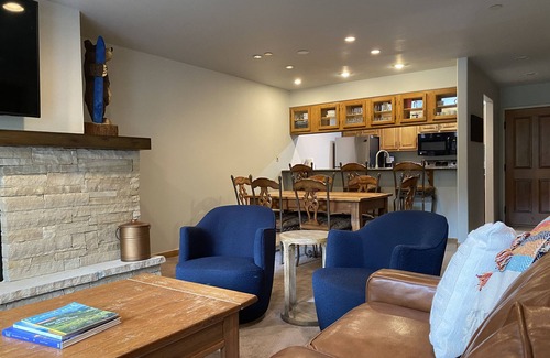 Beaver Creek Condo | Ski-in/ski-out Beaver Creek Village Comfy + Modern Family Escape