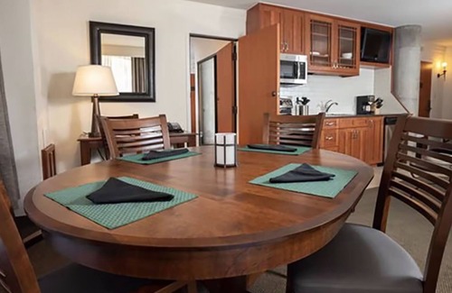 Salt Lake Mountain Resorts Resort | 🎿 Ski-In/Ski-Out Bliss at Cliff Lodge: Where Adventure Meets Luxury! 2-Bedroom
