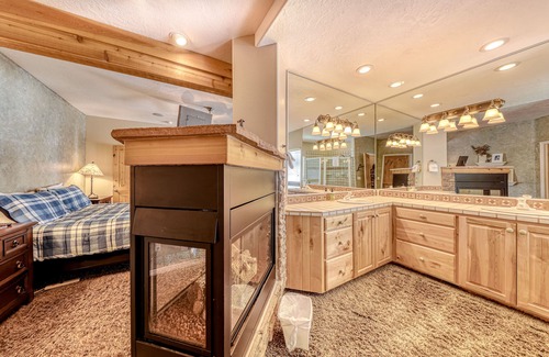 Brian Head Cabin | Ski-in/ski-out cabin with toys & game room - close to SLC