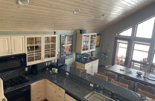 Crested Butte House | SKI-IN-SKI-OUT Chalet. 1 of 2 Houses at the Base of Mt Crested Butte.