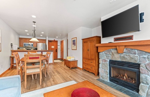 Salt Lake Mountain Resorts Condo | Ski-In/Ski-Out Condo with Lovely Ski Views, Shared Pool/Sauna/Hot Tub, & WiFi