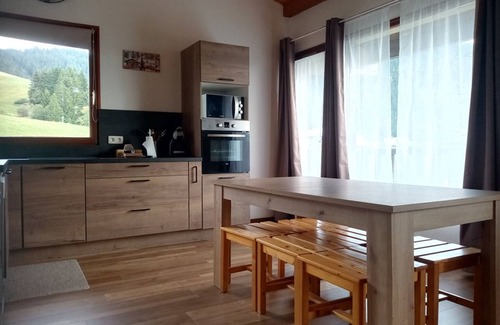 Cohennoz Apartment | Ski-In/Ski-Out Duplex with Balcony, Near Shops, Sleeps 6
