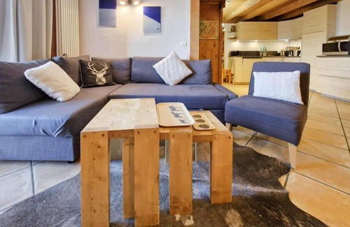 Arc-1800 Apartment | Ski-in/ski-out & foot of the slopes, 5th floor, view valley, balcony, tv, 58m², Les Arcs