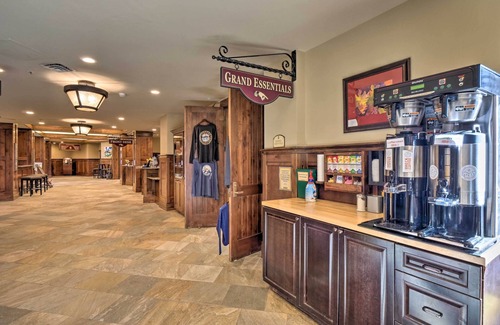 Breckenridge Condo | Ski-In & Ski-Out New Years 5 Star 2 Bedroom 2 Bath Resort Condo Breckenridge, CO