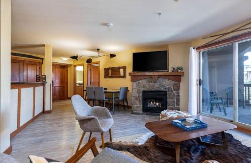 Salt Lake Mountain Resorts House | Ski in Ski out Pool Hot Tub Pool Table Resort View