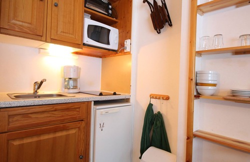 Flaine Apartment | Ski-in/Ski-out Studio for 4 with Terrace, Stunning Views, Close to Shops