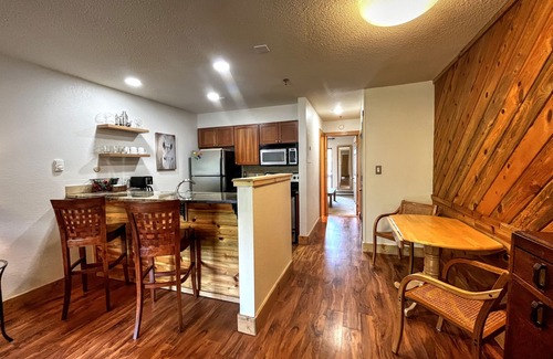 Mount Crested Butte House | Ski-in/Ski-out, 1 bedroom at the heart of the Resort Base Area!
