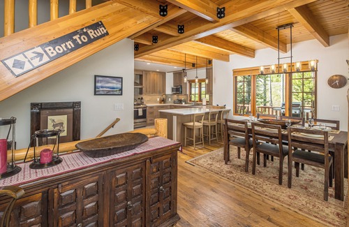 Big Sky House | Ski-in/Ski-out w/private hot tub in Moonlight Basin - Cowboy Heaven - Powder River Chalet
