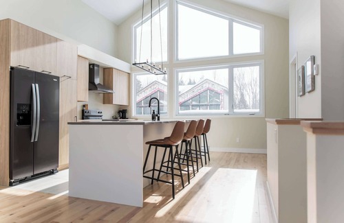 Beaupre Ski Chalet | Ski Mont Saint-Anne - Absolute Comfort | Mont Lumina