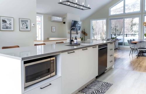 Beaupre Ski Chalet | Ski Mont Saint-Anne - Absolute Comfort | Mont Lumina