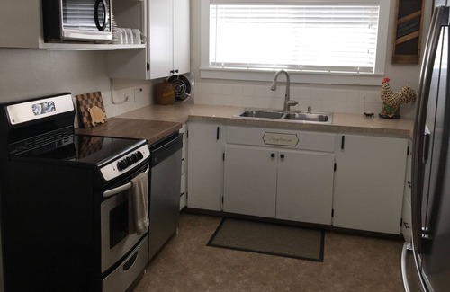 Kellogg House | Ski storage, Pool table, gazebo, game room, stocked kitchen 5 star reviews Fun!